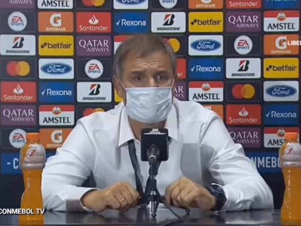 Diego Aguirre mantém dúvida no ataque do Inter para enfrentar o Olimpia