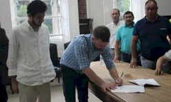 Ambulantes denunciam achaque no Samba na Orla