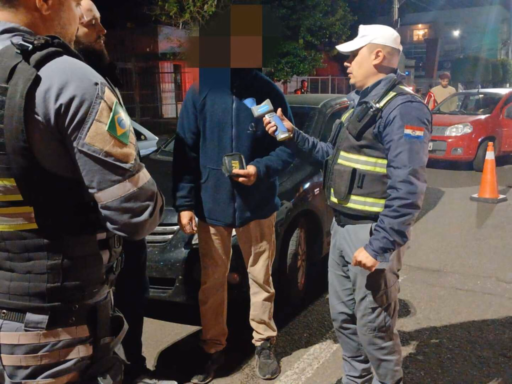 Mais de 360 veículos foram abordados em blitze