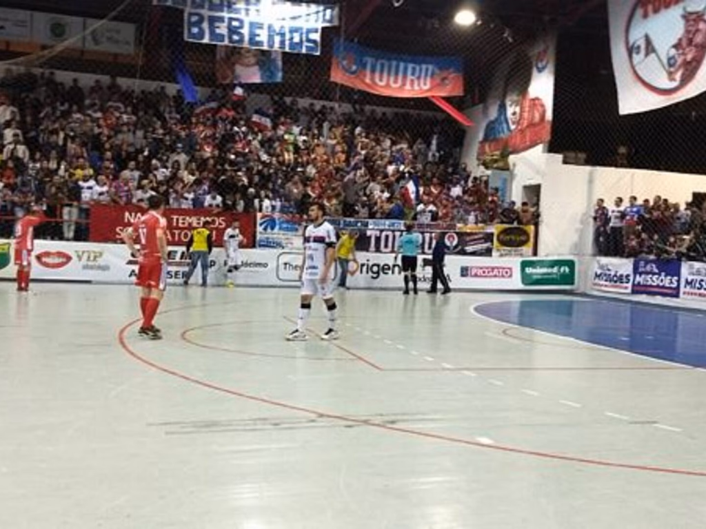 Uruguaianense empata com o líder do campeonato