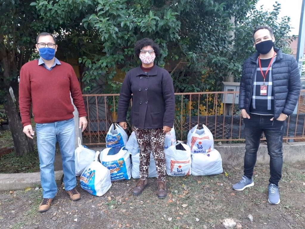 População pode doar agasalhos sem sair de casa