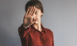 Templo é alvo de pichações homofóbicas