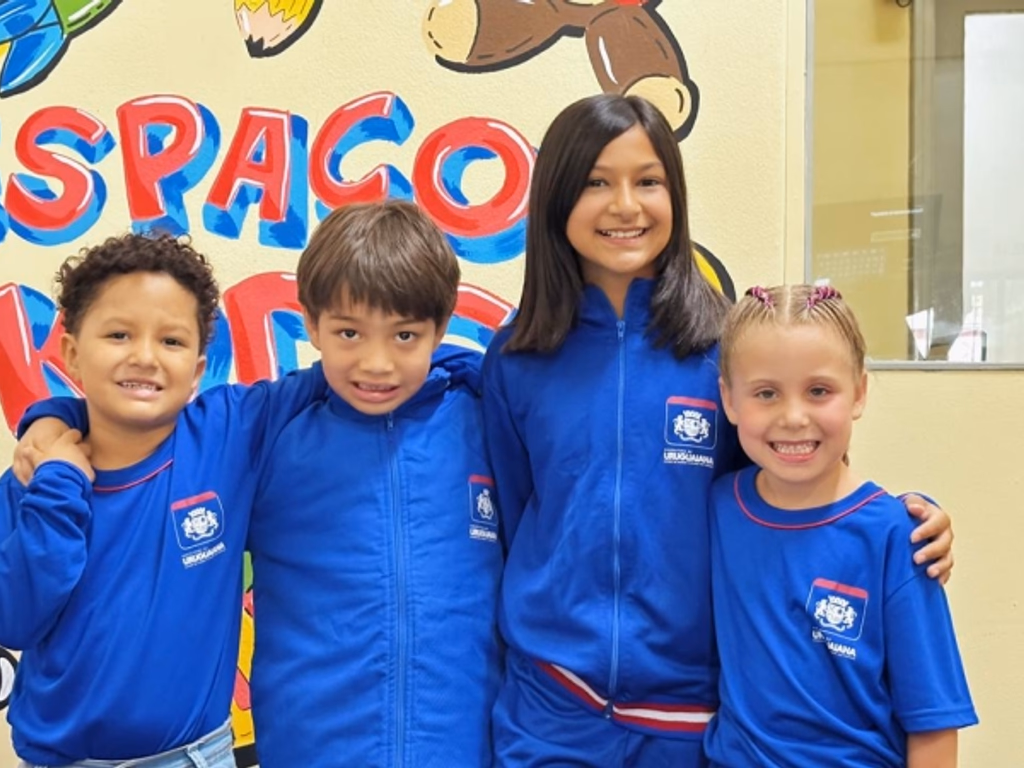 Semed anuncia 11,5 mil kits de uniformes para a rede municipal