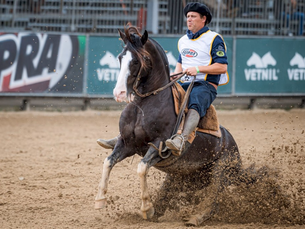 Colibri Matrero faz história no Freio de Ouro