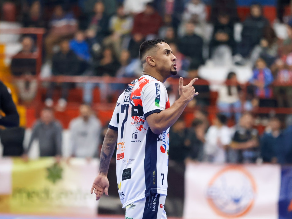 AEU vence a AAGF e sobe na tabela da Liga Gaúcha de Futsal