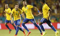 Marta iguala Klose na artilharia histórica de Copas do Mundo