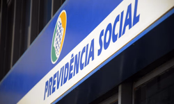 Reincidência não impede que mãe de criança cumpra domiciliar, diz Lewandowski