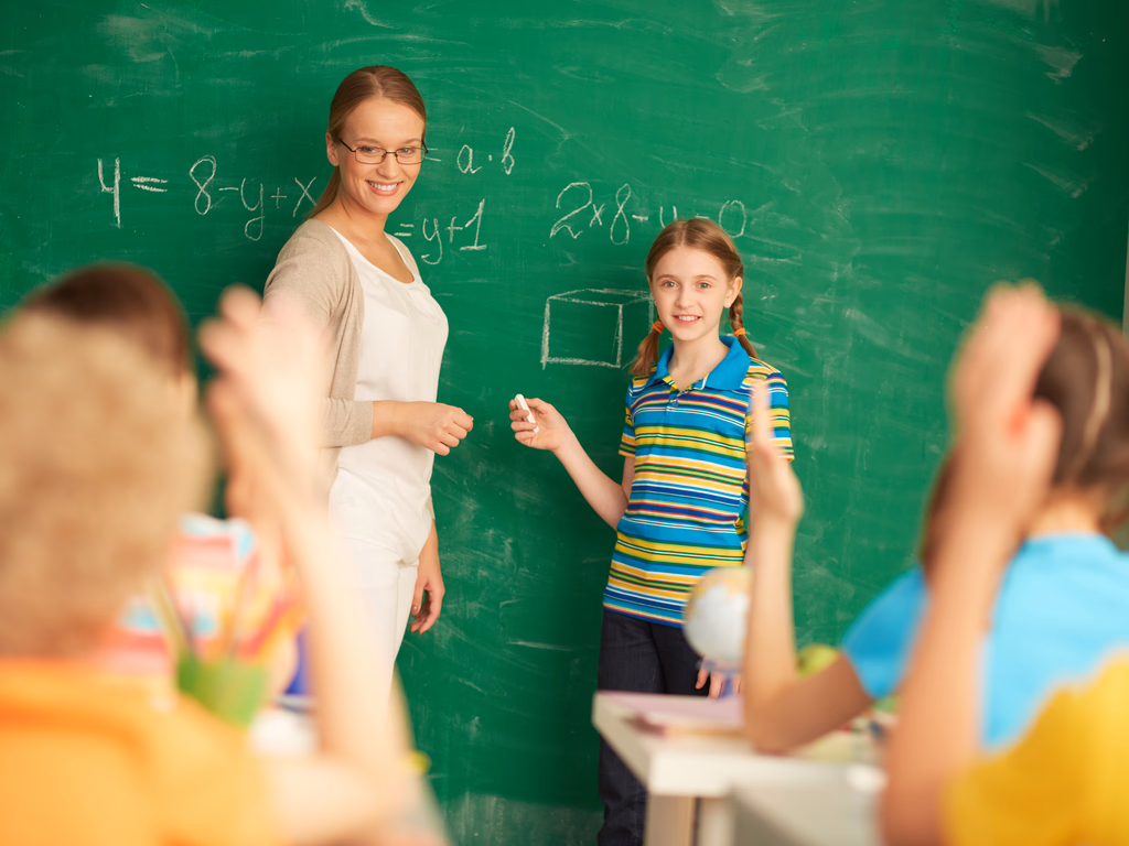Estado anuncia novos concursos para professores