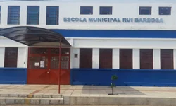 Cerca de 3,5 mil alunos da 10ª CRE foram contemplados com alimentos