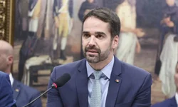 PL visa adotar ingresso solidário com doação de ração em eventos