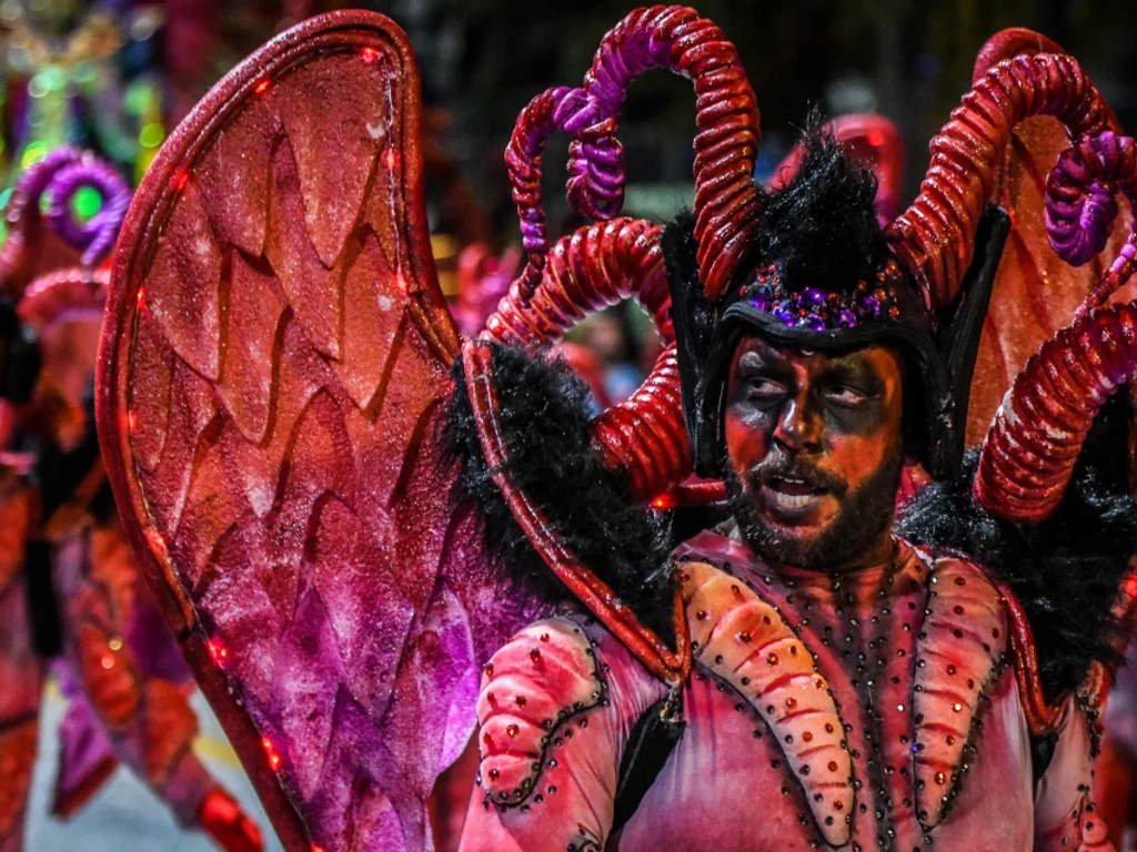 Escolas intensificam ensaios na reta final para o Carnaval 