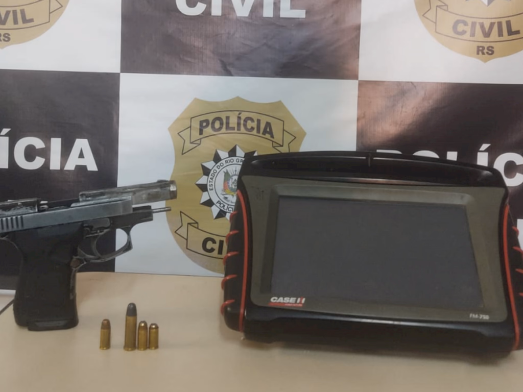 Homem é preso por posse de arma de fogo de uso restrito