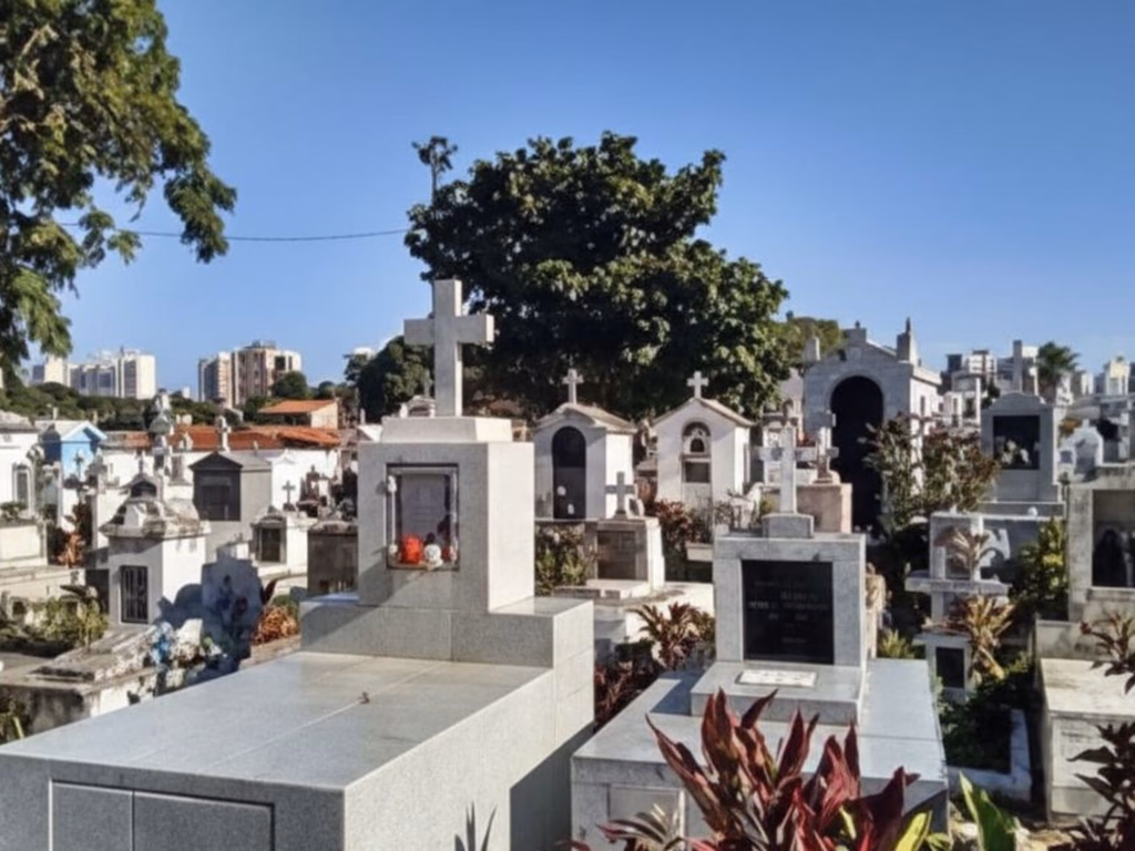 Dia de Finados deve atrair mais de 9 mil pessoas ao cemitério