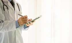 Substituir a medicação por genérico ou similar é seguro?