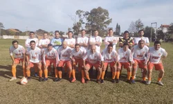 PSG perde partida mas se mantém na liderança