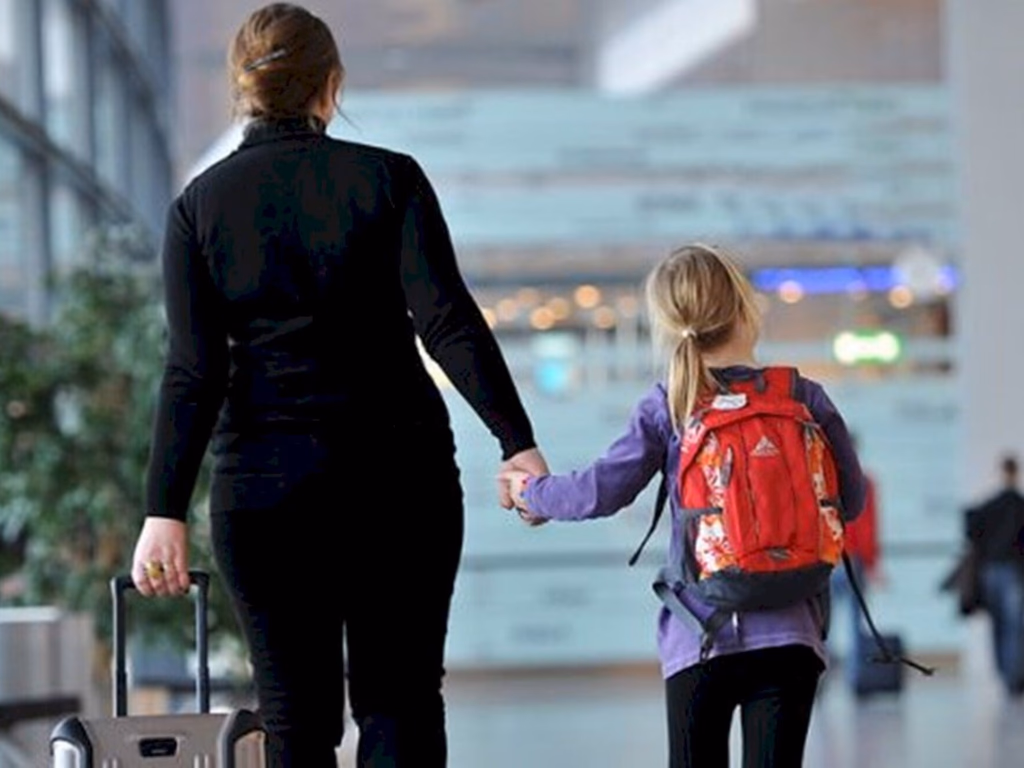 Autorização de viagens de crianças e adolescentes – quem precisa e onde fazer