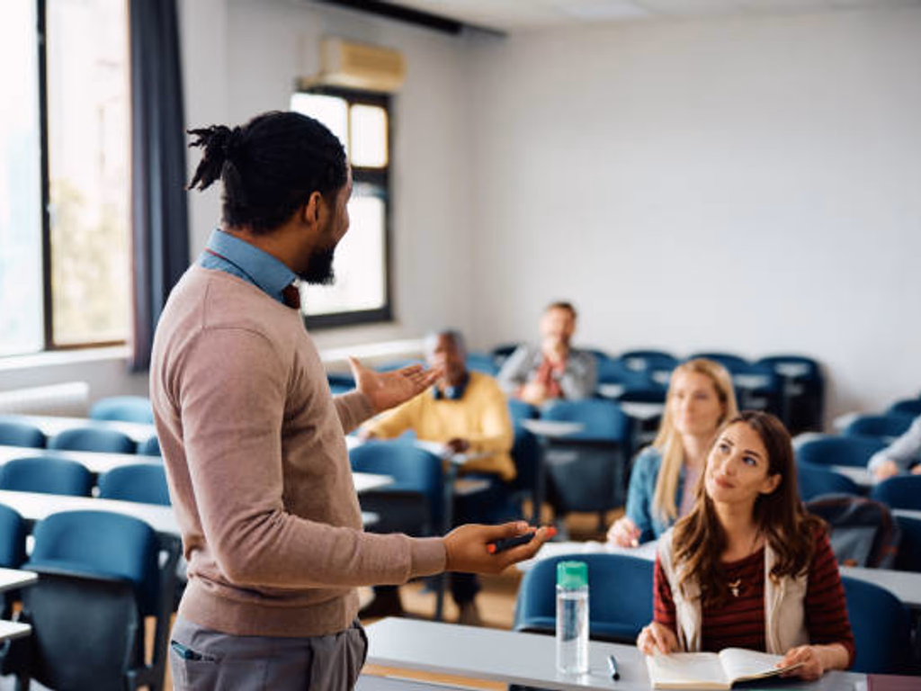 Unipampa abre seleção para professores substitutos