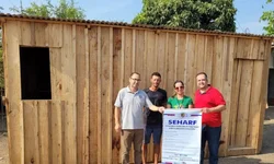 Projeto já distribuiu mais de 100 casas volantes