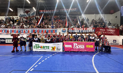 Goleada garante Uruguaianense na final