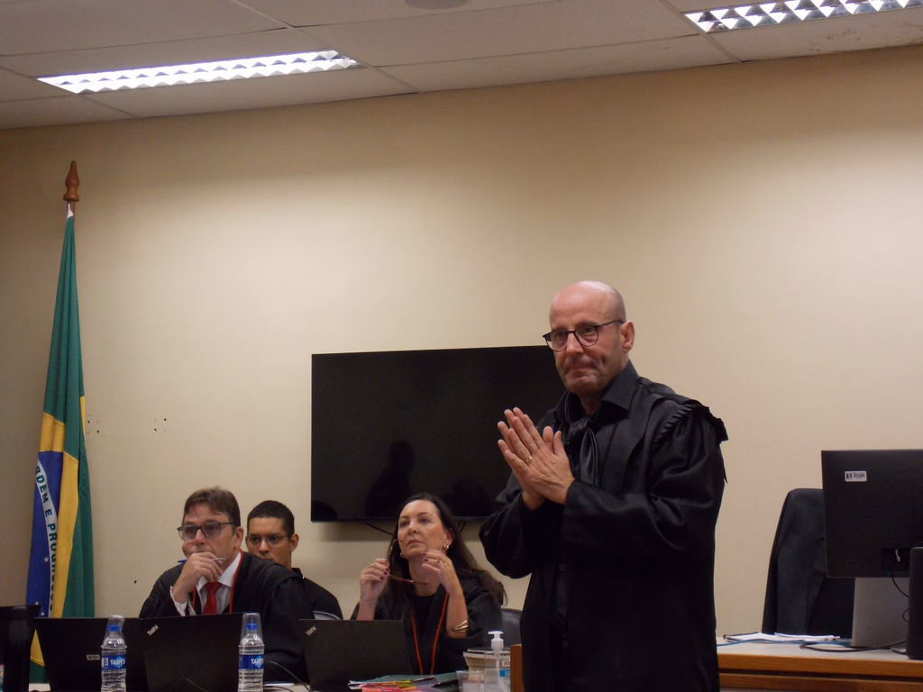 Homem é condenado a 39 anos por matar mulher grávida