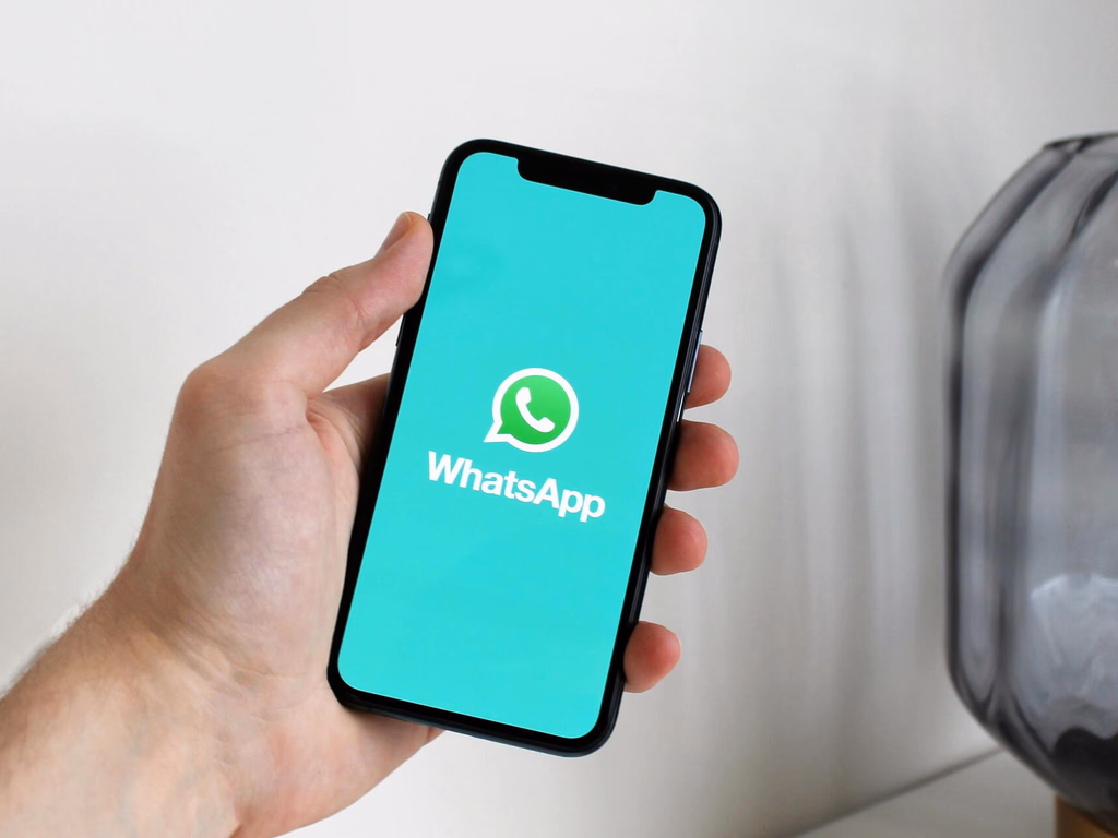 Unipampa lança canais oficiais no WhatsApp para servidores e estudantes