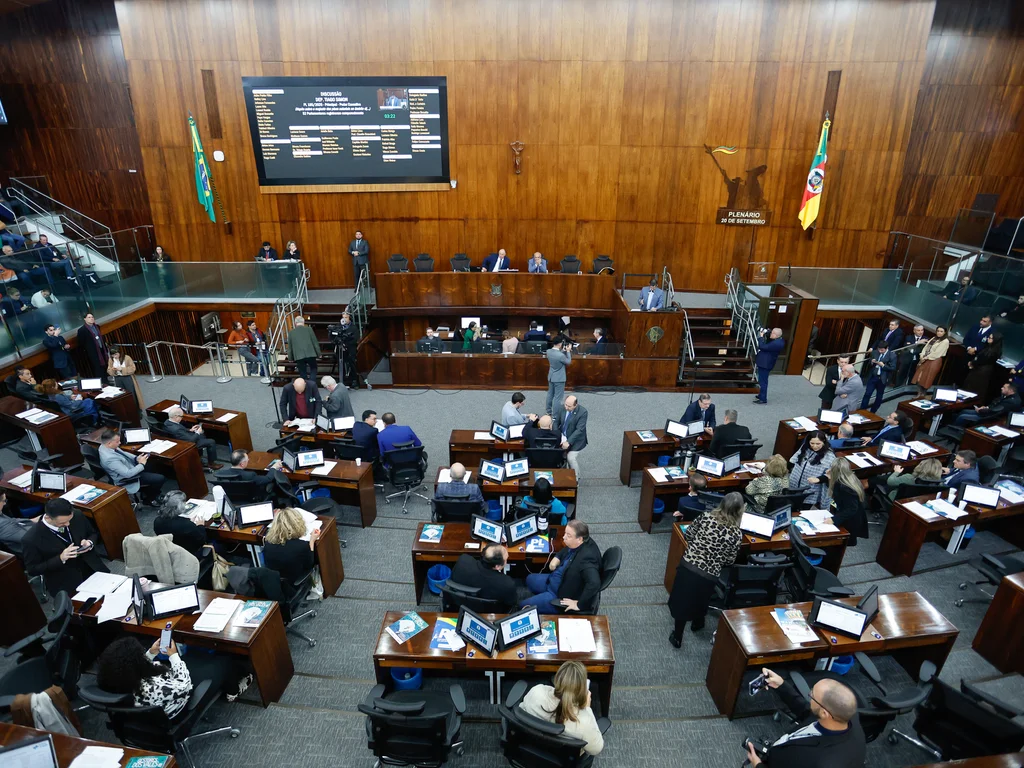 Aprovado reajuste de 8% para o piso regional