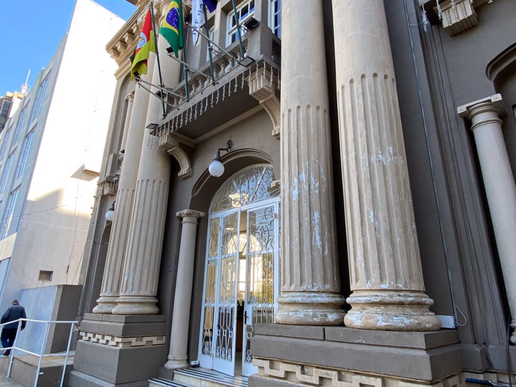 Câmara homenageará educadores nesta terça