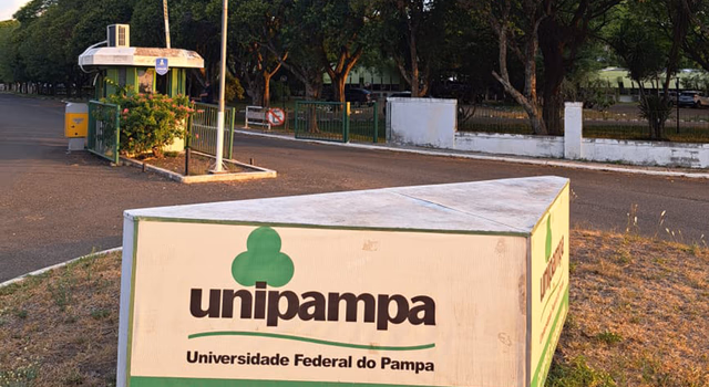 Justiça suspende matrículas de seis alunos de medicina 