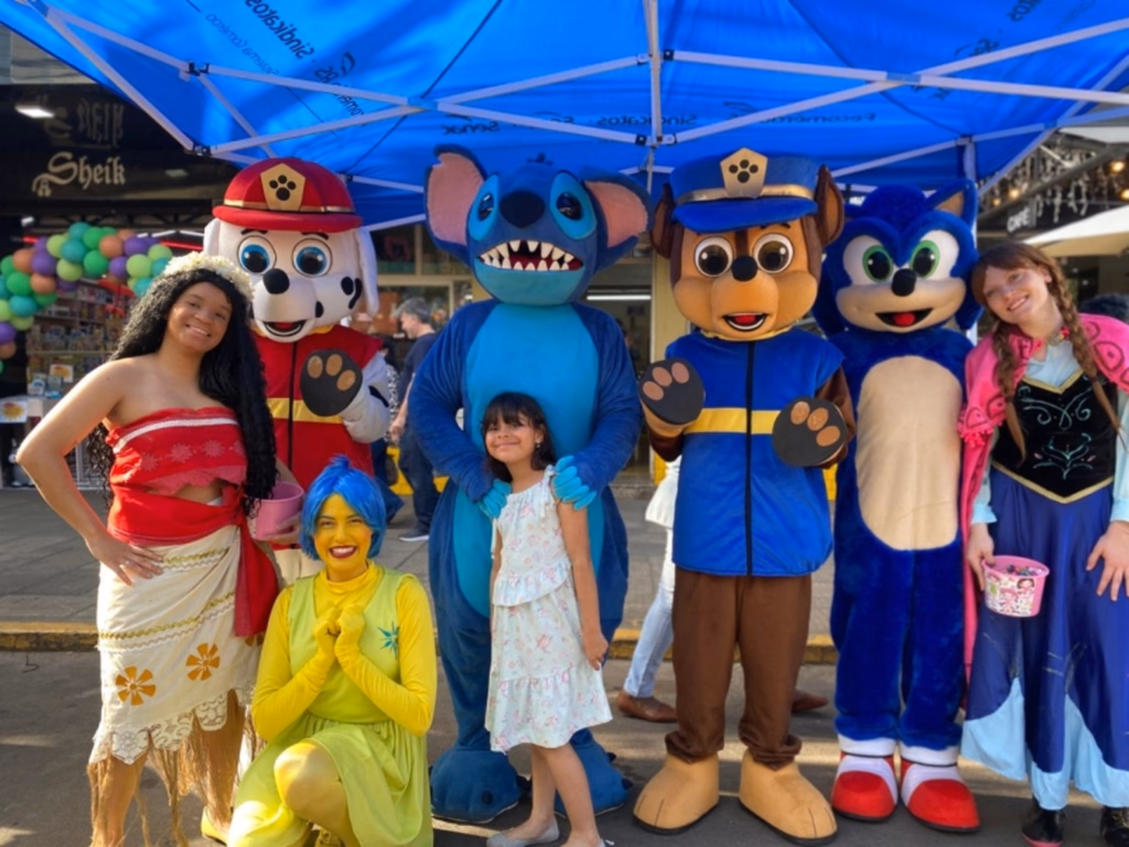 Calçadão recebe Dia Mágico da Semana da Criança