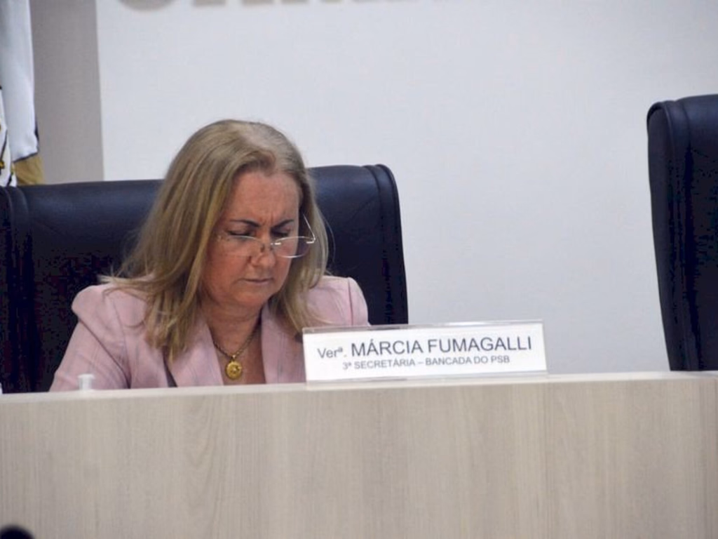 Márcia quer plantão veterinário 24 horas na Sema