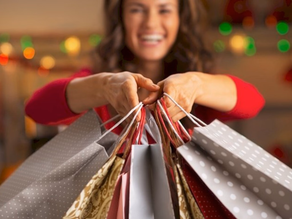 Comércio inicia contratação de temporários