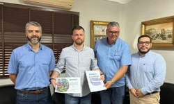 Ação da Prefeitura que qualificou bibliotecas das escolas municipais completa um ano