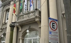 Vereadores discutem projetos de lei na Câmara Municipal