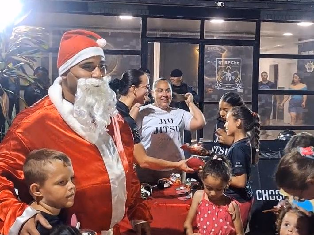Choque promove Festa de Natal reunindo alunos do projeto ‘Jiu-Jitsu Para Todos’