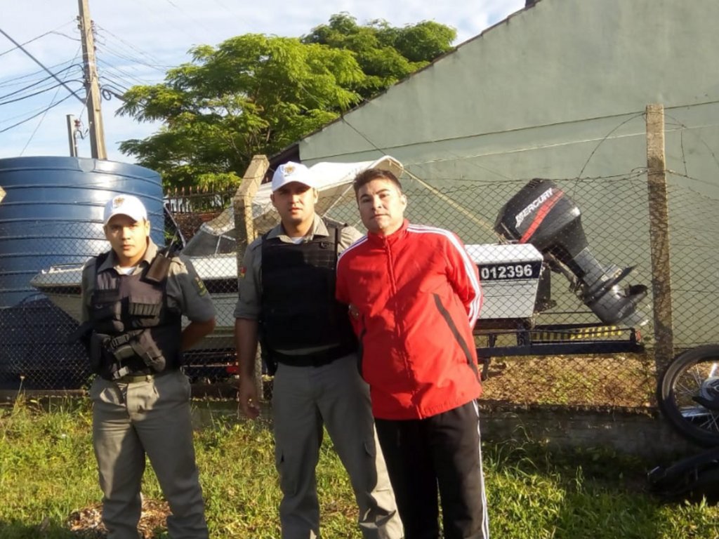 Assaltante é preso após tiroteio com a BM