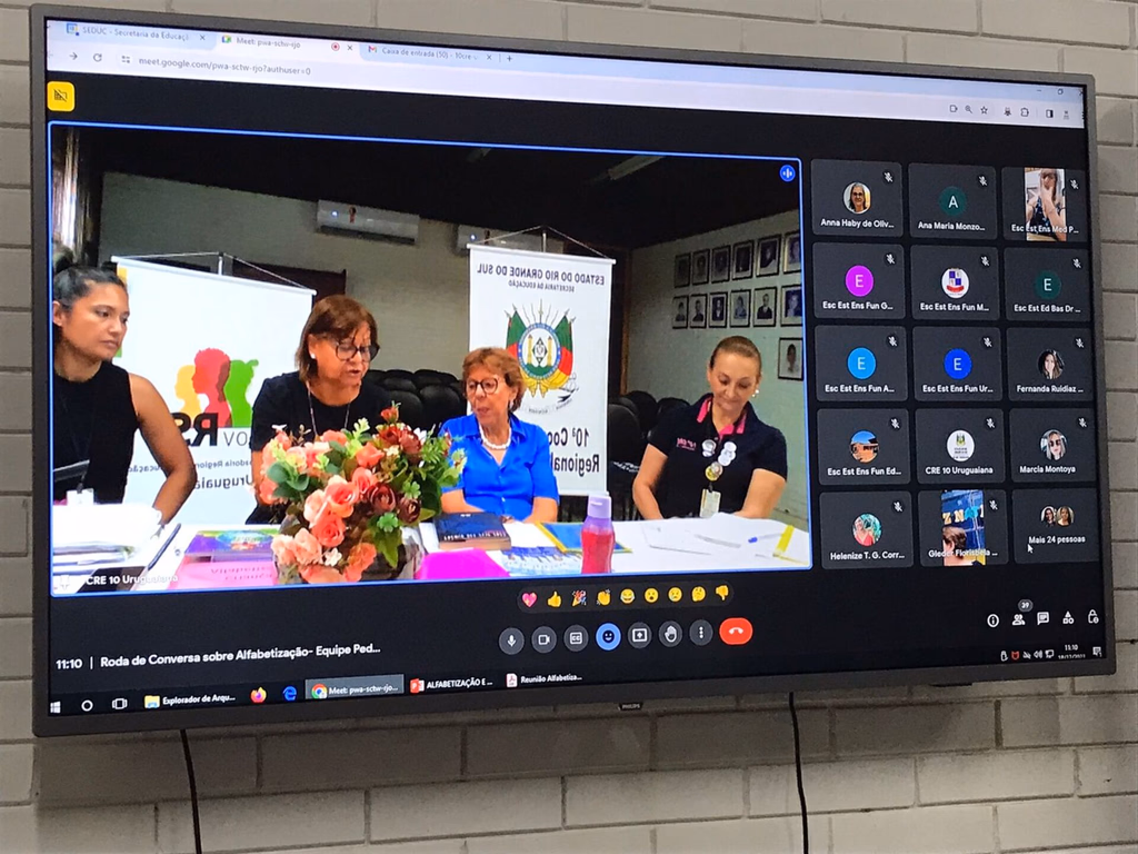 10ª CRE promove roda de conversa sobre alfabetização e letramento