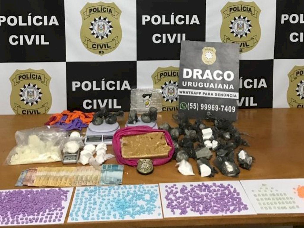 PC fecha ponto de drogas e apreende mais de 800 comprimidos de ecstasy