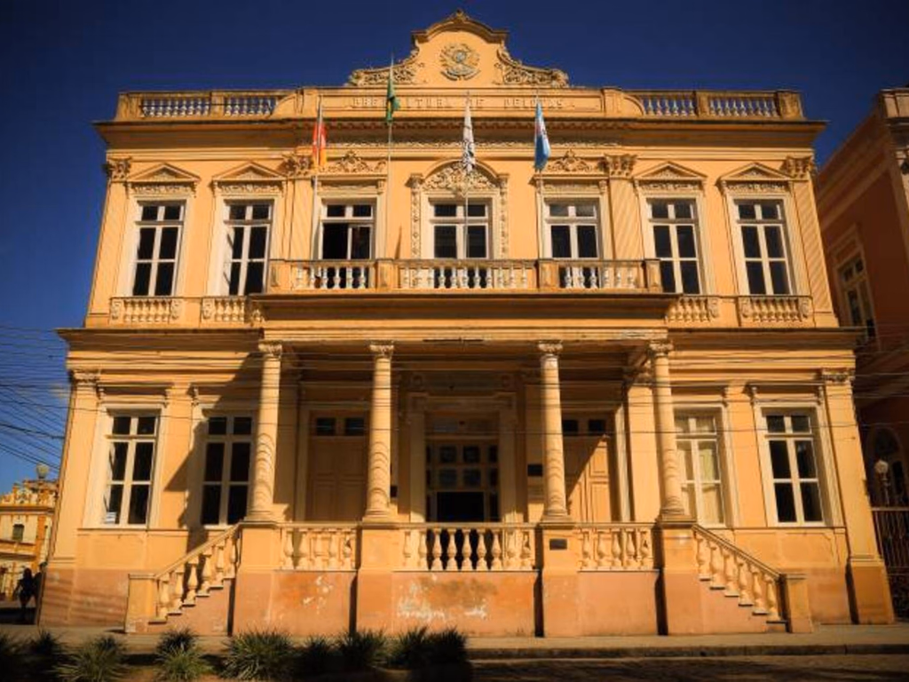 Gratificação prevista na CLT não é obrigatória para CC, decide TRT