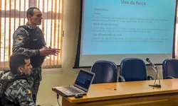 PC visita escolas para combater uso e tráfico de drogas