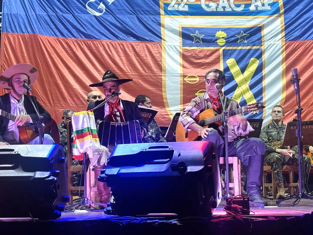 22º GAC AP celebra centenário no Teatro Municipal