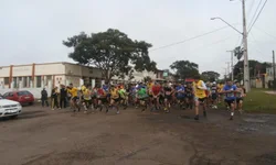 Cerca de 340 atletas participam da 19ª Rústica de Santo Antônio/Dia do Bombeiro