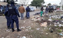 Adolescentes são detidos tripulando ciclomotores no centro