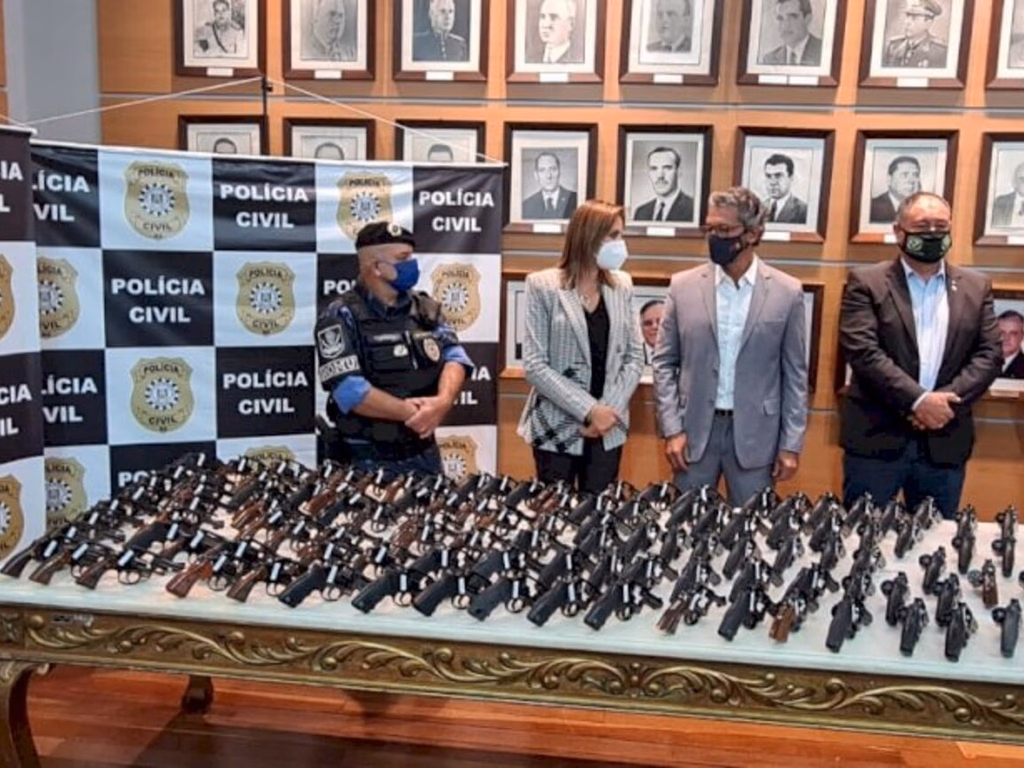 ROMU recebe doação de armamento da Polícia Civil