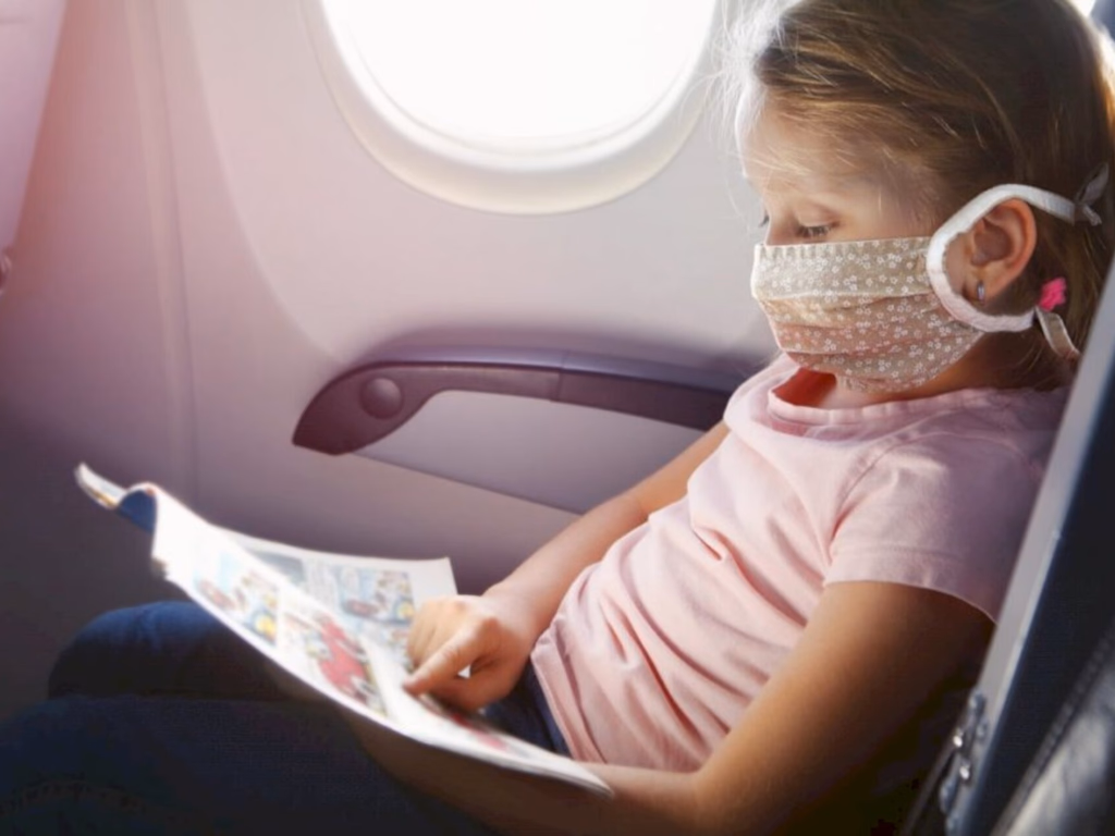 Comprovante de vacina é obrigatório para crianças que entram no Brasil