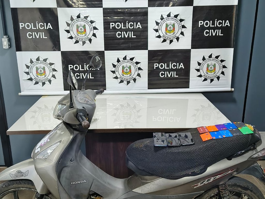 2ª DP prende mulher suspeita de estelionato contra idosos