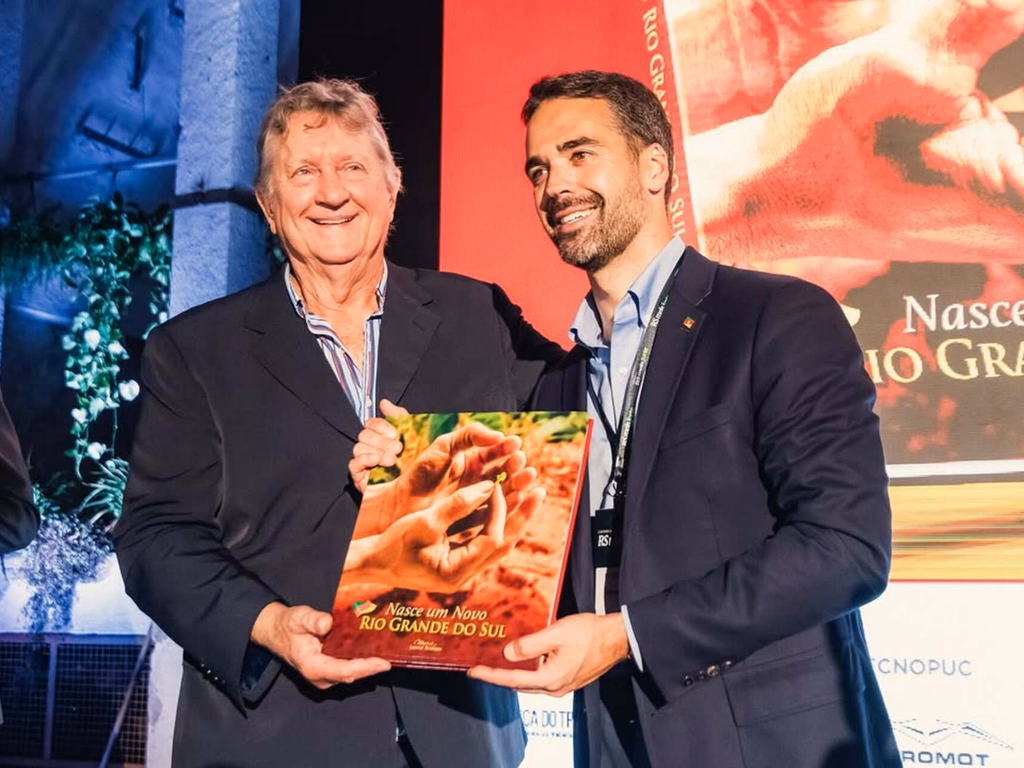 Lançado livro sobre a força do povo gaúcho após as enchentes