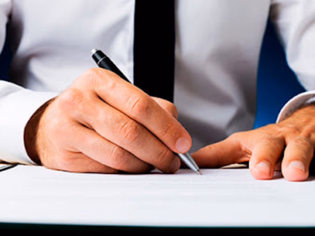 PL que previa divulgação de escala médica recebe parecer contrário