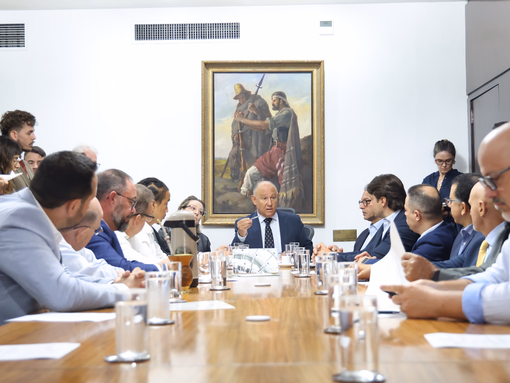 Assembleia somente votará projetos a partir do dia 18