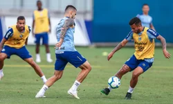 Marta iguala Klose na artilharia histórica de Copas do Mundo