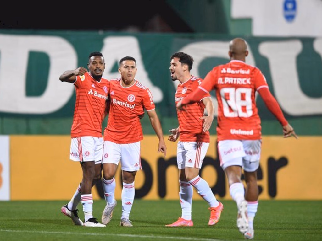 Na estreia de Aguirre, Inter vence a Chapecoense e quebra tabu na Arena Condá